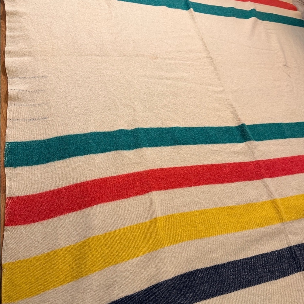 Vintage Early’s Witney Point Pure Wool Trapper Blanket England
69” x 80”